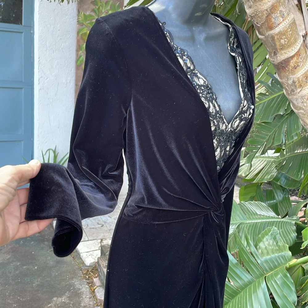 Cache velvet tlace trim dress with front slit